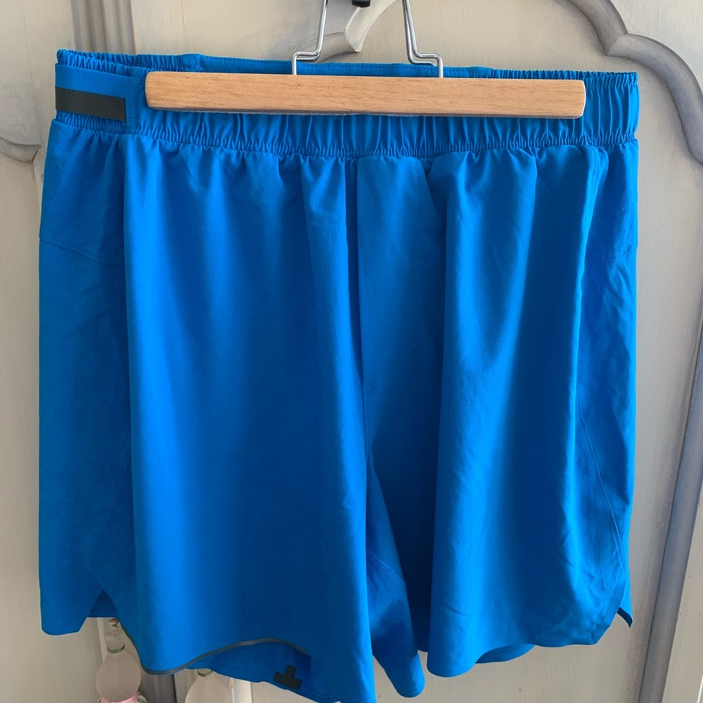 Lululemon Mens Surge Short 6” lightweight bright blue short size M